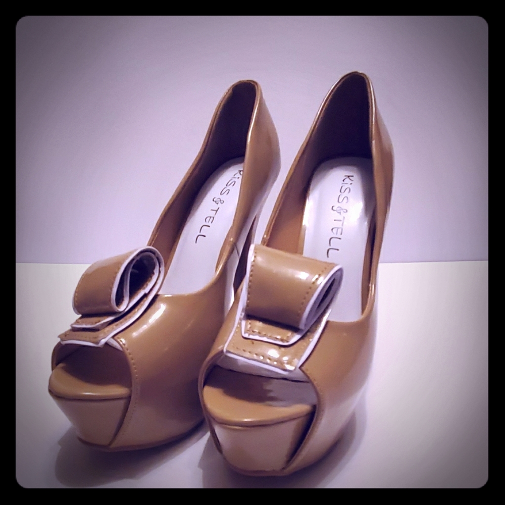 Kiss &Tell high heel shoe size 10
